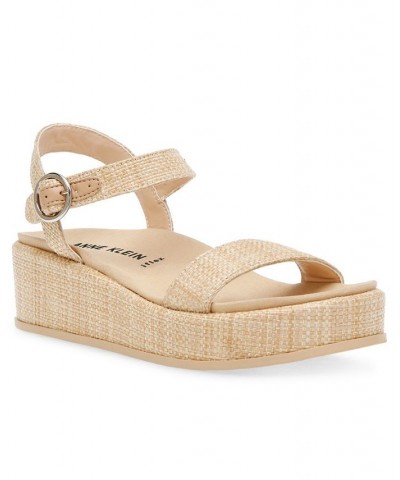 Women's Vada Platform Sandal PD04 $33.18 Shoes