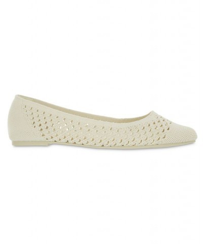 Women's Lovi Pointed Toe Flat Ivory/Cream $43.99 Shoes